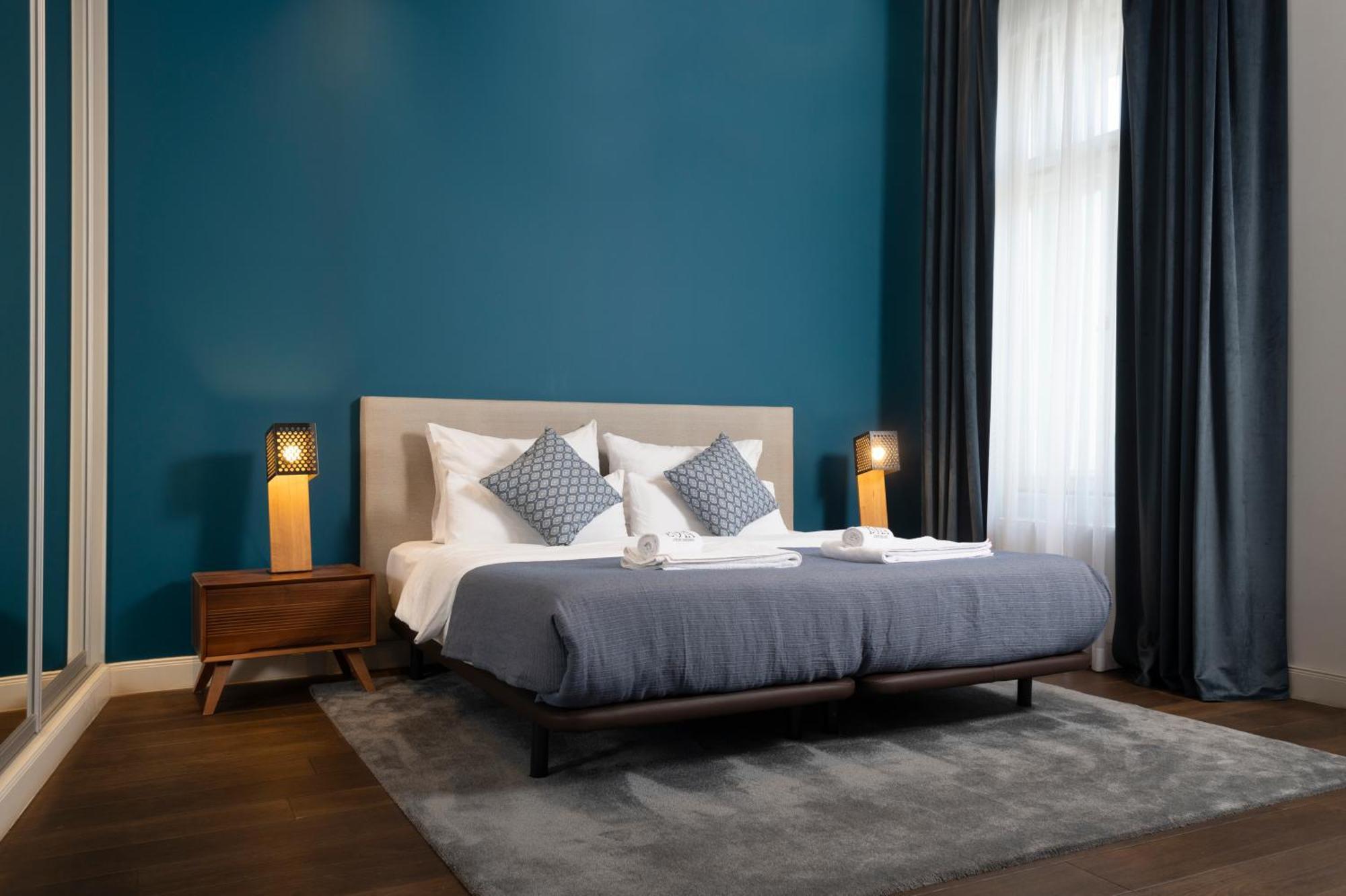 Zoya Luxury Residence بودابست المظهر الخارجي الصورة A bedroom