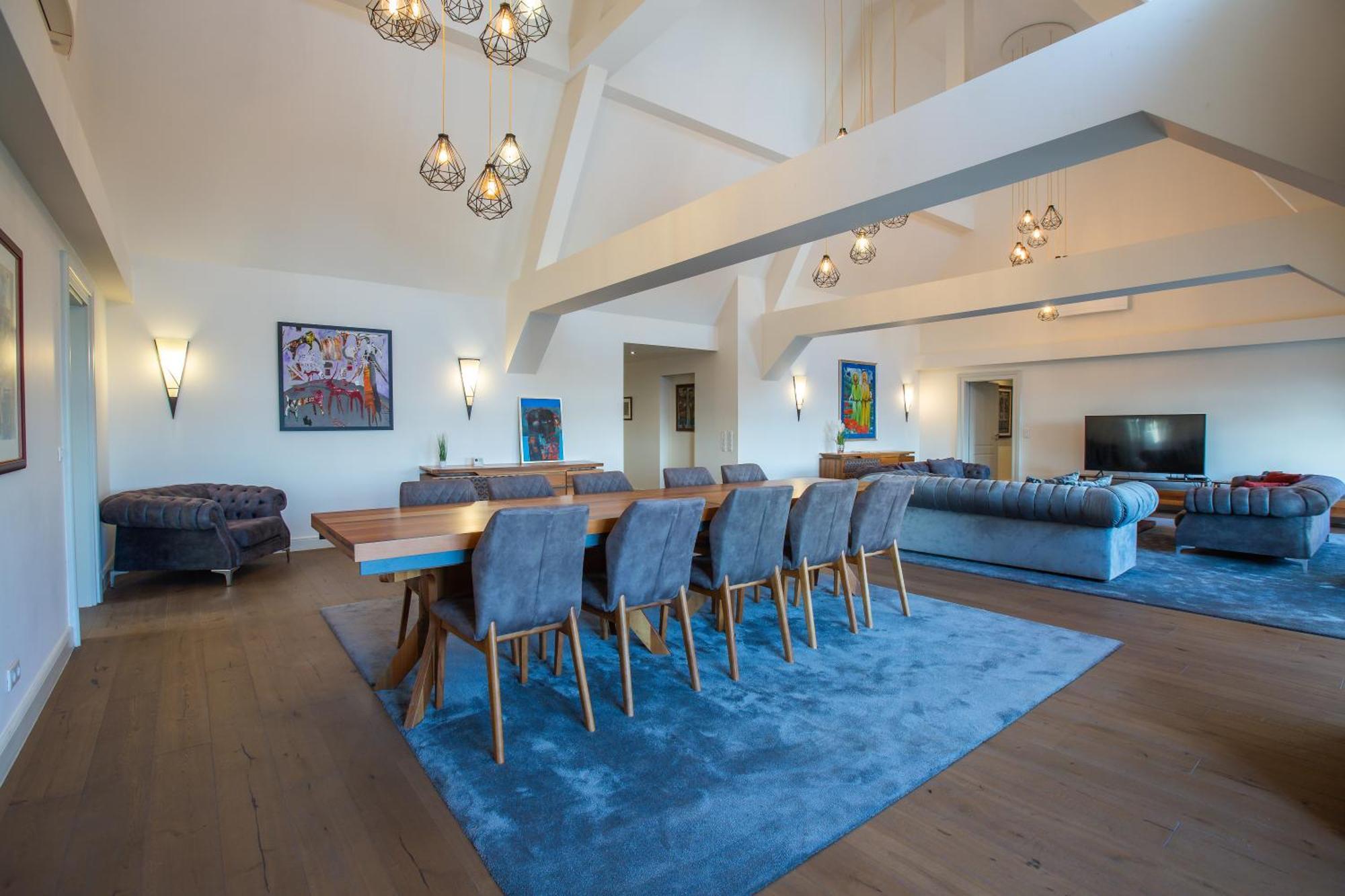 Zoya Luxury Residence بودابست الغرفة الصورة The Common Room at the University of Roehampton