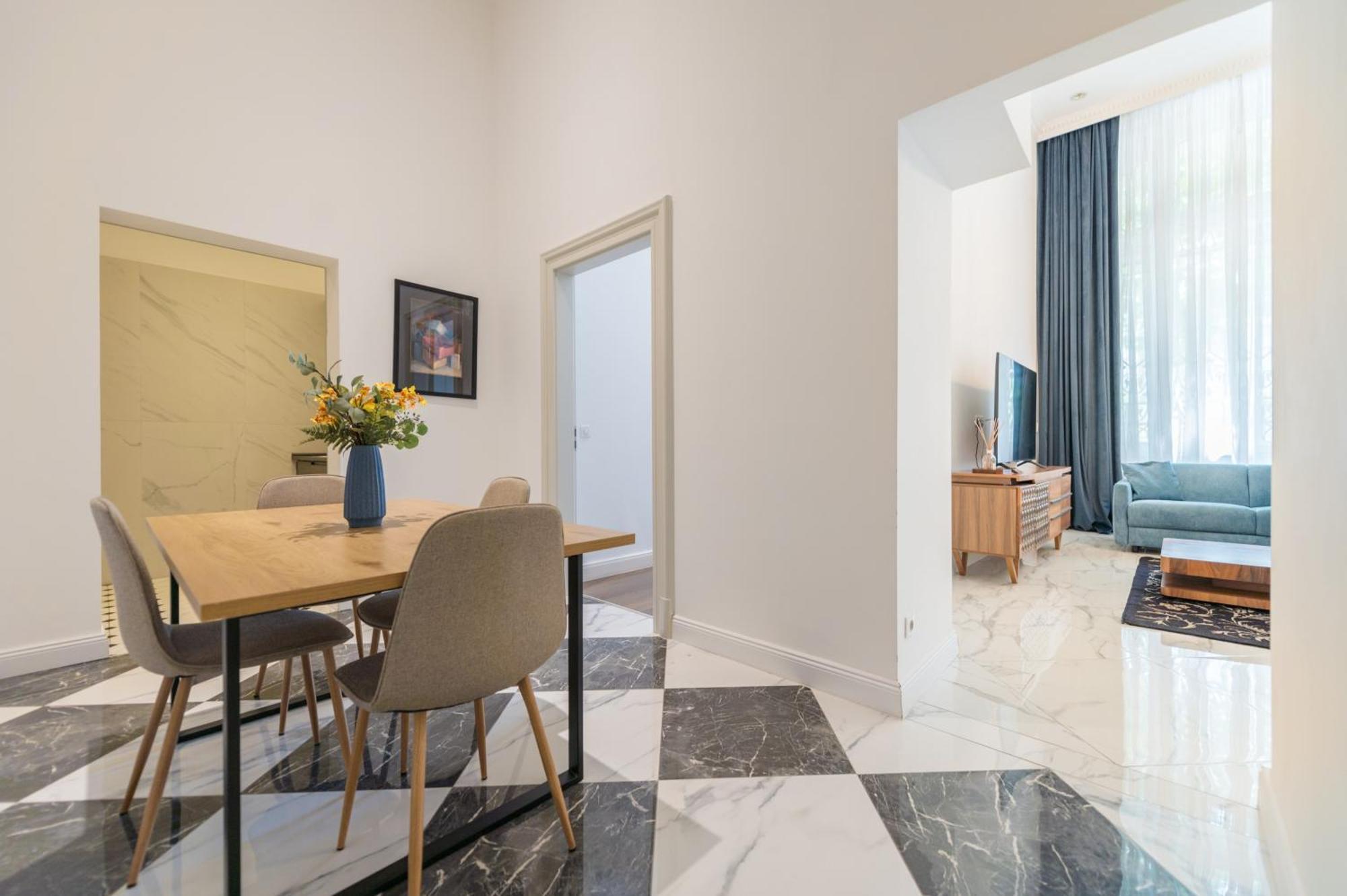 Zoya Luxury Residence بودابست المظهر الخارجي الصورة Interior of a serviced apartment in Warsaw, Poland