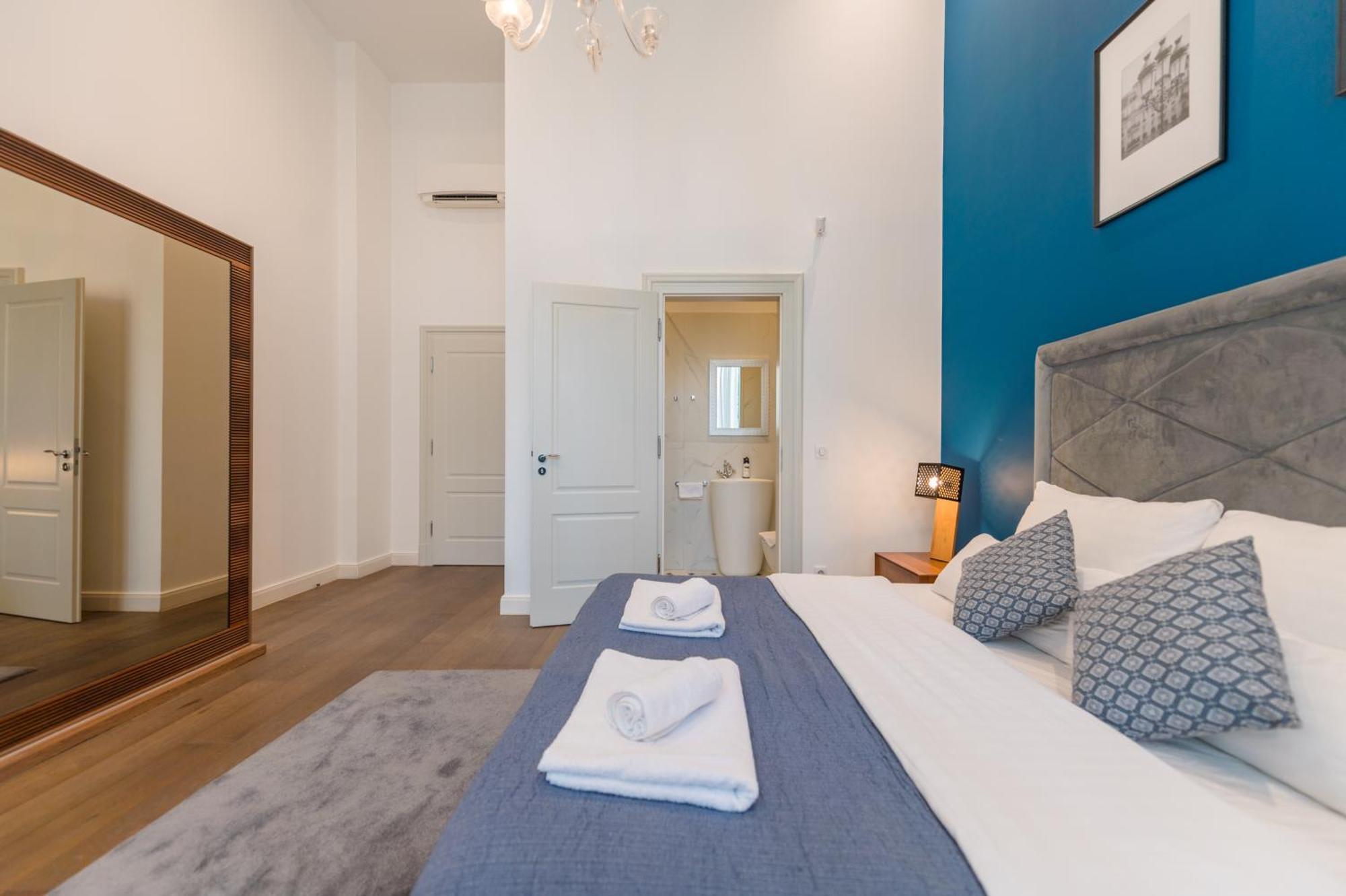 Zoya Luxury Residence بودابست المظهر الخارجي الصورة A bedroom at the hotel